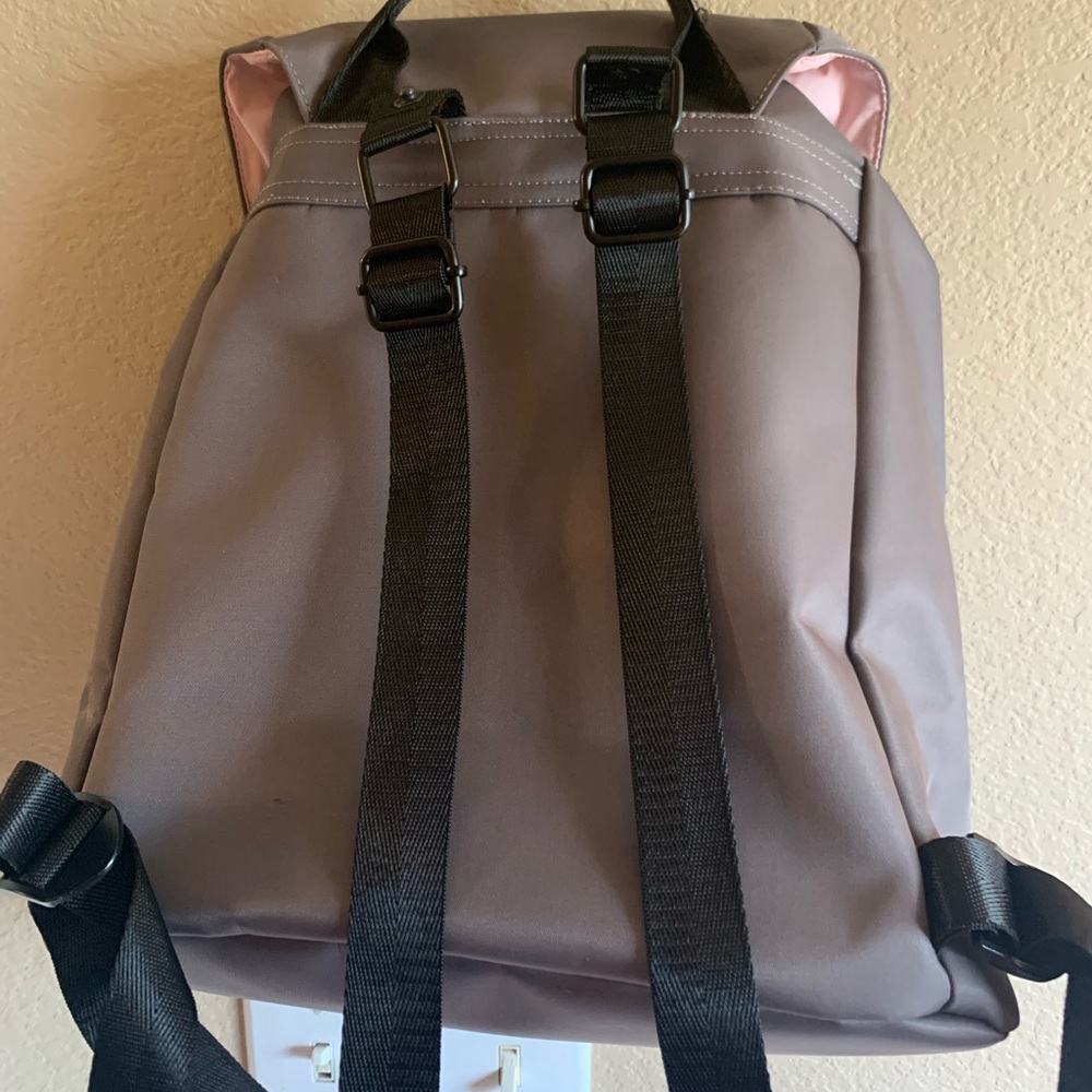 Backpack - Picture 2 of 3